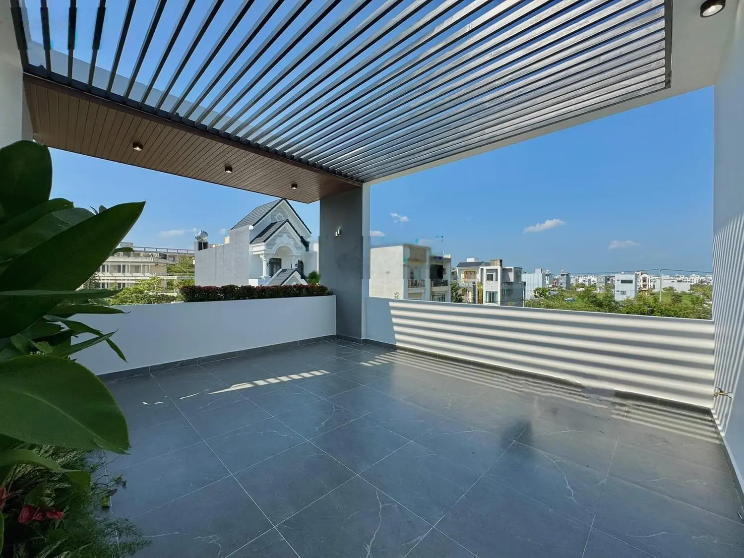 Chủ ngộp bán gấp nhà ngay HXH Phạm Văn Chiêu, P14, Tân Bình, 59.3m2, SHR, 1T 1 lửng 3 lầu