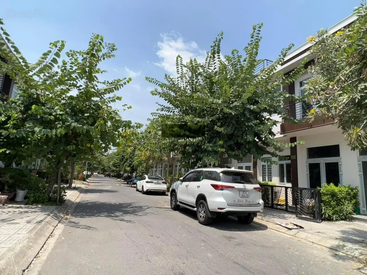 Bán nhà phố Trần Anh Riverside , hoàn thiện nội thất cơ bản . 1.9 tỷ sổ hồng hoàn công 0933710233