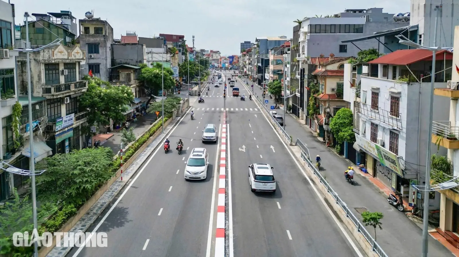 Nhà đẹp - ngõ ô tô - gần hồ tây - nghi tàm . dt 33m chỉ hơn 6 tỷ có ngay nhà 5tầng ngõ p