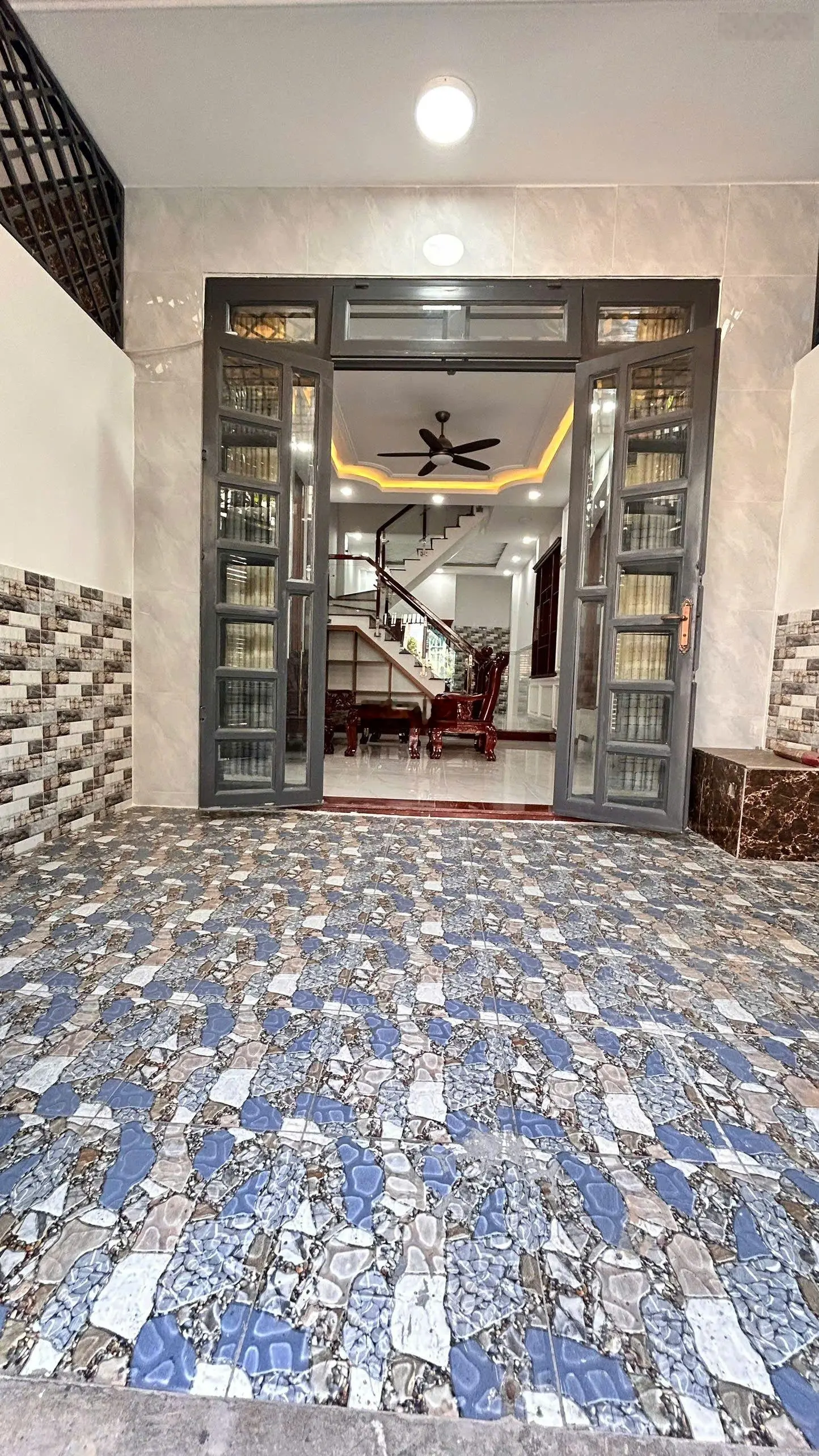 Bán nhà riêng 4PN, 5WC, 60m2 tại Thạnh Xuân 22, Q12, HCM, giá siêu hời