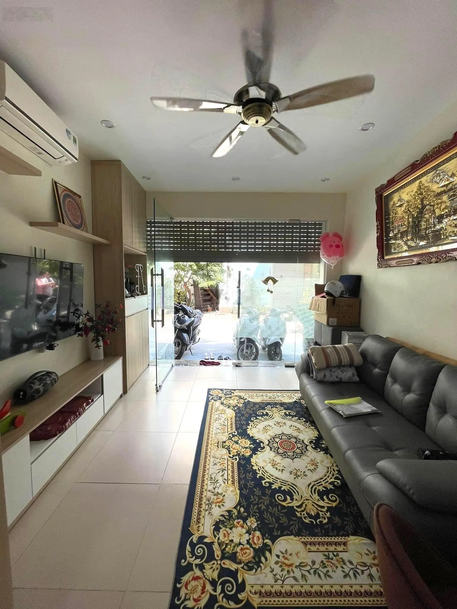 Chỉ 12 tỷ có nhà đẹp TT Hai Bà Trưng 6T MT 4.1m, nhà thang máy hiện đại trước nhà ô tô tránh nhau