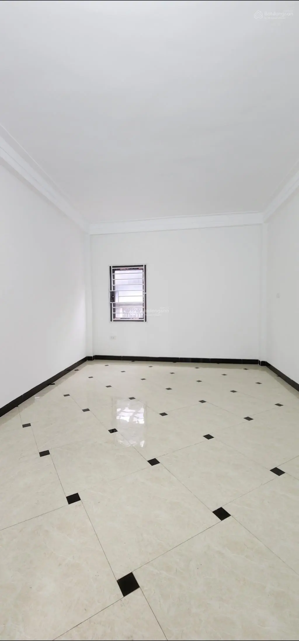 Nhà phố Lê Quý Đôn. Ngõ thoáng đẹp, gần phố. Có thang máy, phù hợp cho đại gia đình
