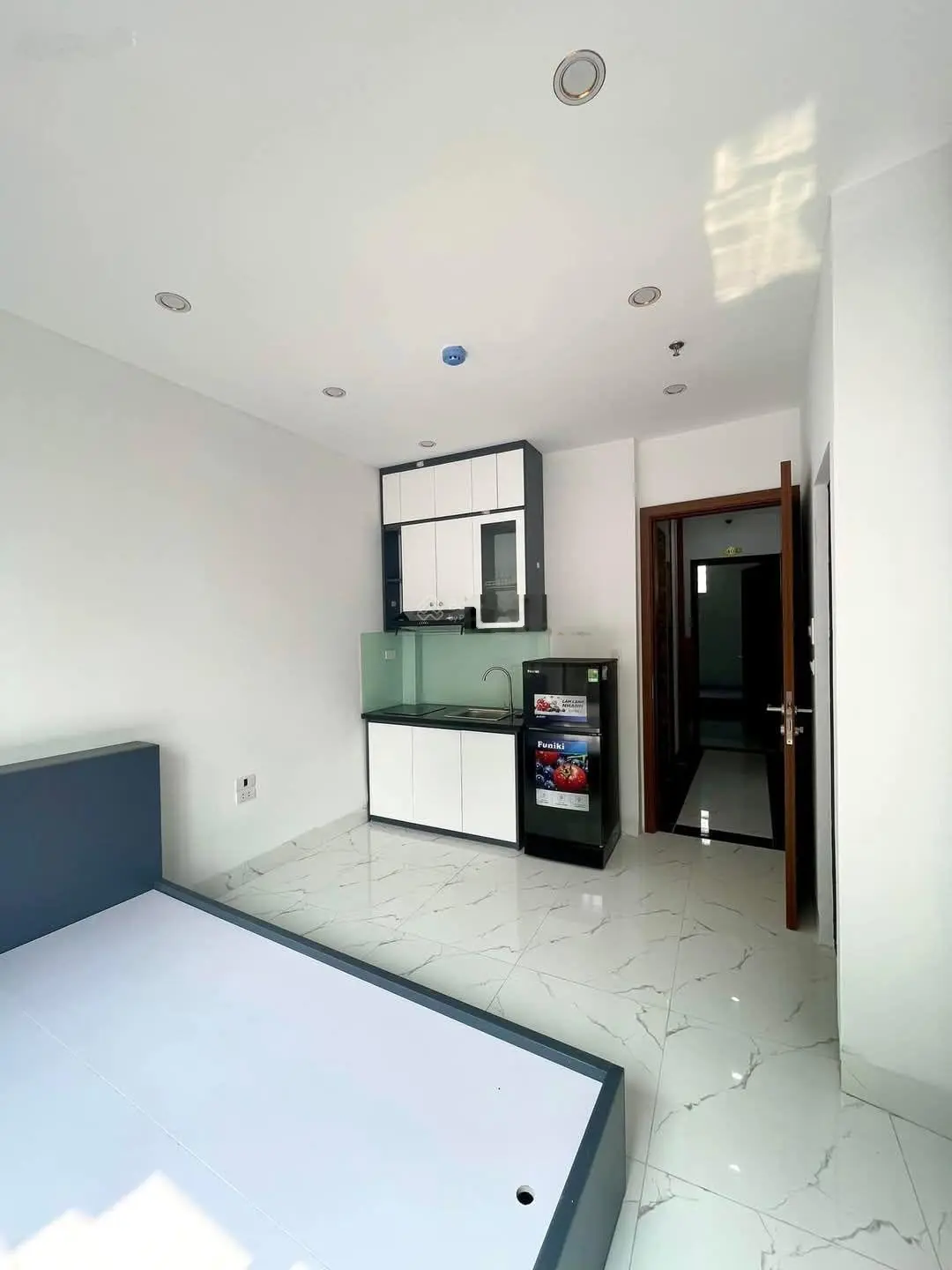 Bán tòa CCMN phố Hoàng Mai 68m2 * 6 tầng * 12 phòng full đồ. Doanh thu đạt 50tr/ tháng