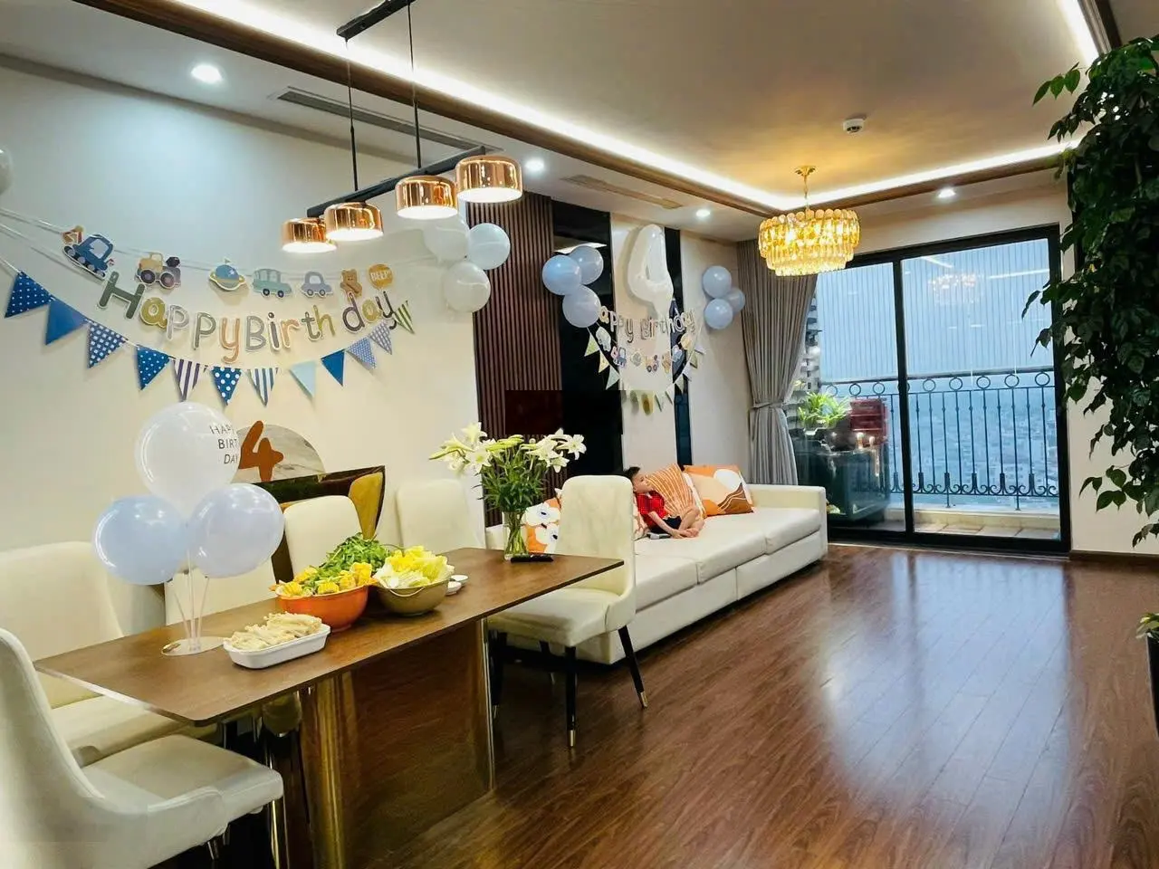 Cần bán căn hộ tại Ecolife Capitol, Giá 5,95 tỷ, 3 ngủ diện tích 101m2, ban công mát mẻ, sẵn sổ