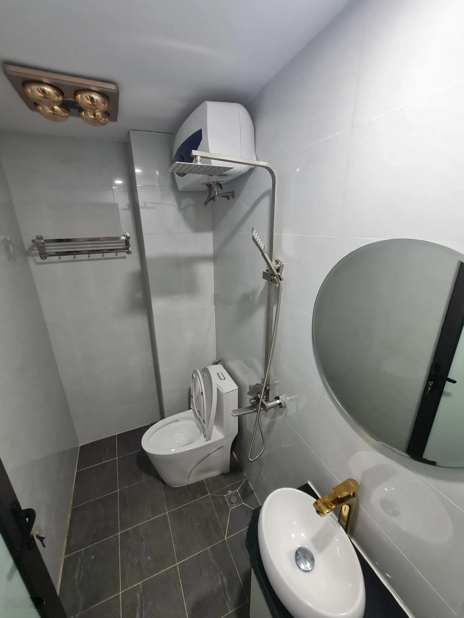 Duy nhất An Trai Vân Canh nhà 40m2 đường oto vào nhà ngõ thông ra 422B chỉ 50m giá nhỉnh 6 tỷ