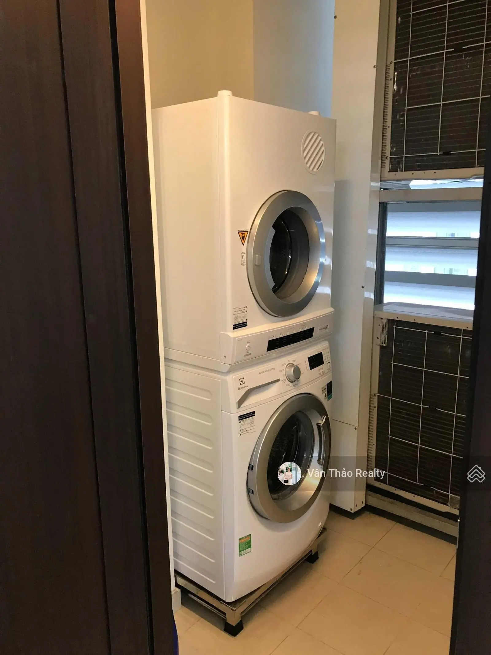 (Duplex 200m2 - giá siêu tốt) Bán căn Duplex 4PN - Đã có sổ hồng - ngay Đảo Kim Cương Quận 2