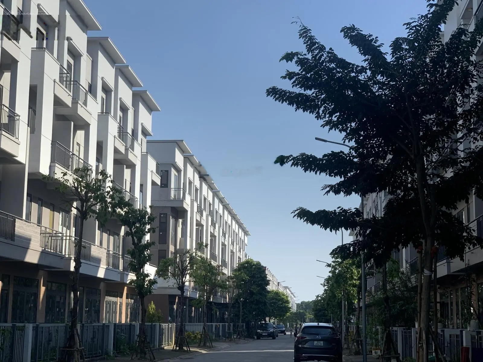 Bán Nhà 75 Mét 4 Tầng Hoàn Thiện Xong, Nhỉnh 4 Tỷ Tại Đô Thị Sầm Uất, cách cầu Vĩnh Tuy 12km
