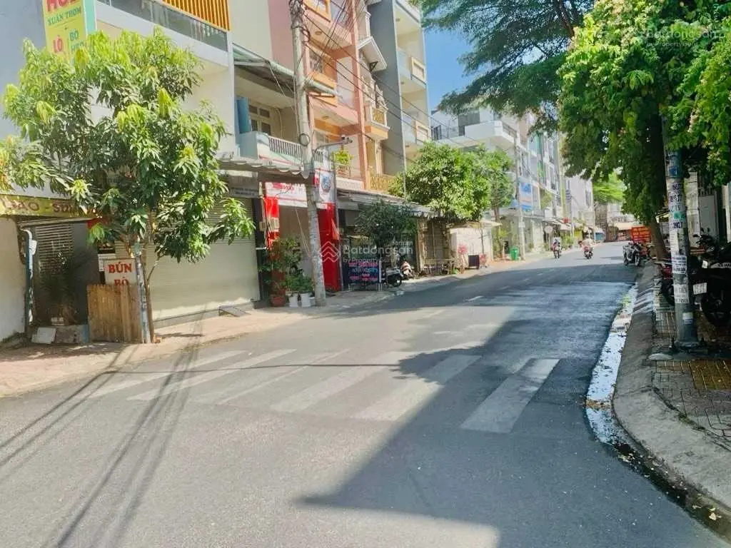 Bán nhà mặt tiền đường ngang 4m - Đường 12m - ngay Đô Đốc Long - Tân Phú gần Độc Lập