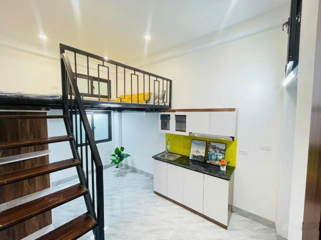 Bán siêu phẩm dòng tiền CCMN Trung Kính, Cầu Giấy 65m2, 6 tầng, 18 phòng kk- 90tr/tháng- thang máy