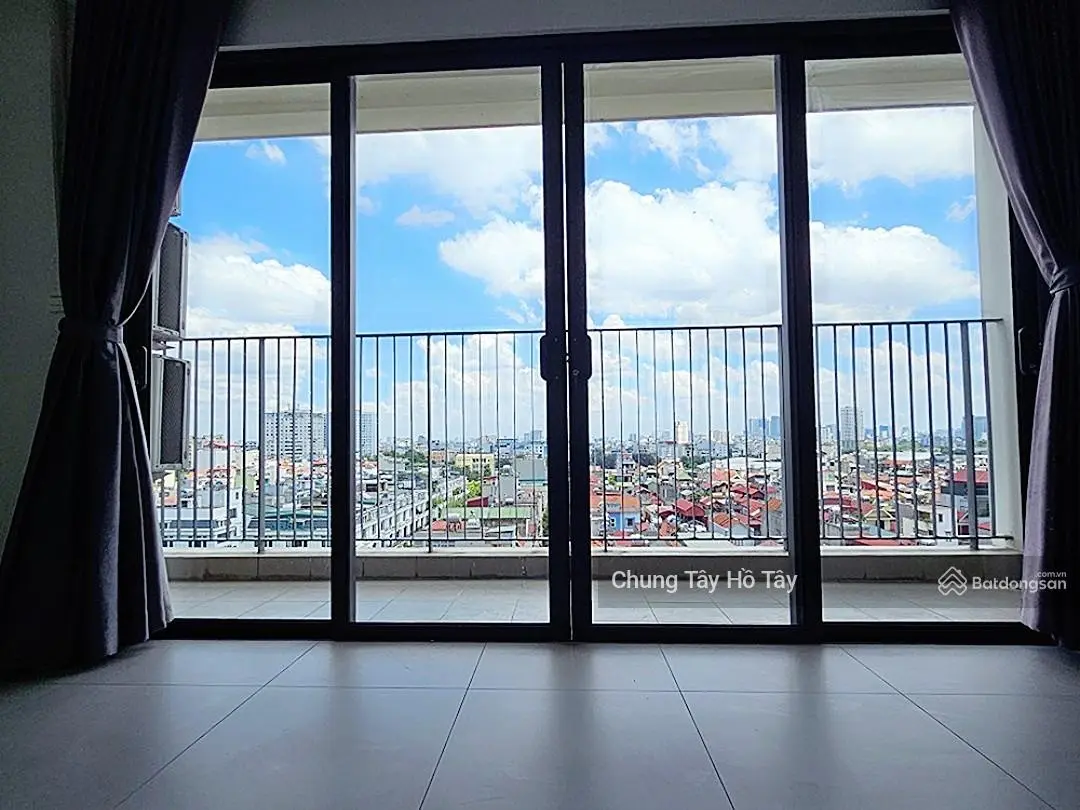 Siêu phẩm - Kosmo Tây Hồ - Bán căn 169m2 - 3PN - View trọn hồ Tây. Giá 18 tỷ. Xem nhà 24/7