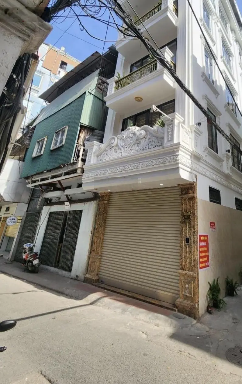 Cổ Nhuế - 35m2 x 5 tầng - Ô tô 7 chỗ đỗ cửa - Lô góc - Ngõ thông - Kinh doanh.
