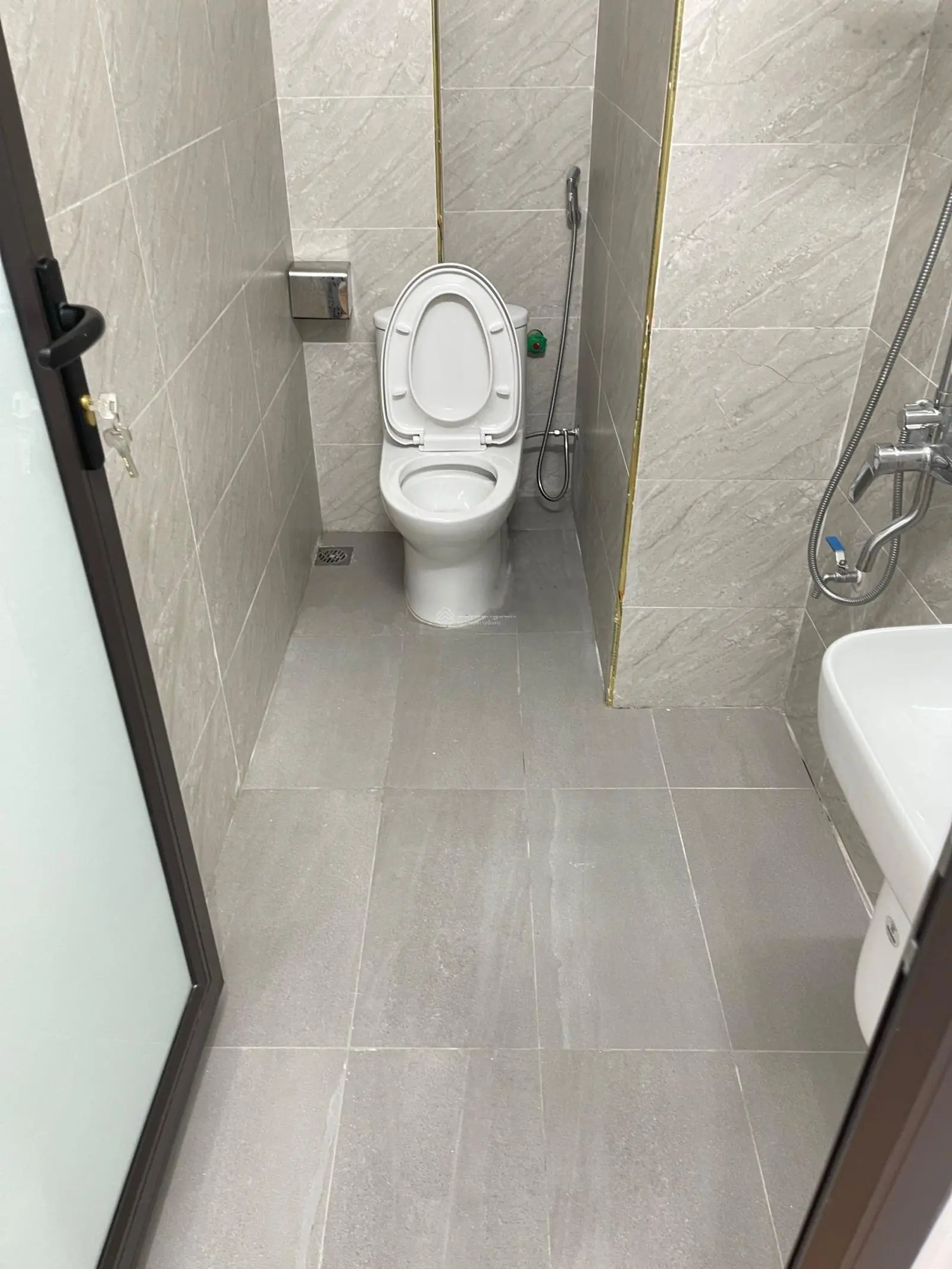 Chính chủ bán nhà riêng Khâm Thiên, Đống Đa, Hà Nội; DT 35mx4 tầng 5 tỷ