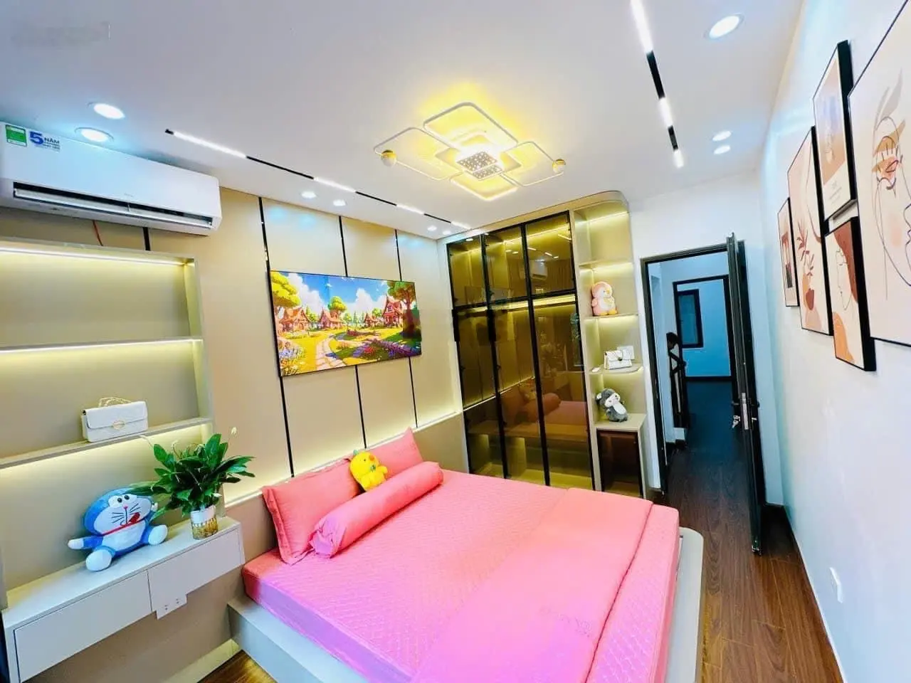 TRUNG TÂM NGÃ TƯ SỞ -OTO ĐỖ CỬA -TẦM TIỀN CỰC HIẾM -NHÀ MỚI Ở NGAY -36M X 5 TẦNG X MẶT TIỀN 3M5