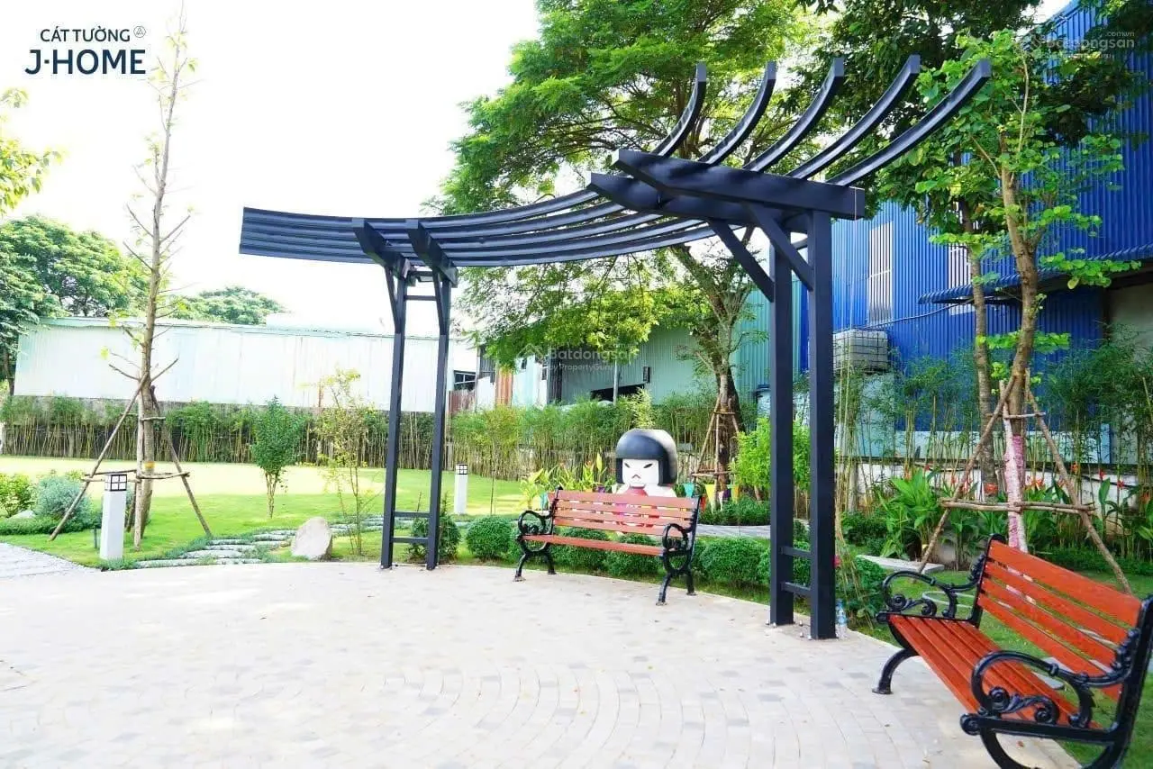 Bán nhà 3 lầu mới xây giá rẻ chưa ở, tại thành phố Thuận An, Bình Dương bán gấp trong tháng 12
