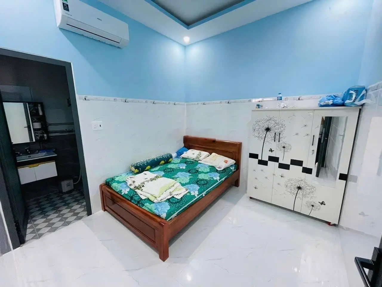 Bán nhanh nhà đẹp Phạm Ngọc Thạch, thị trấn Đạ tẻh.