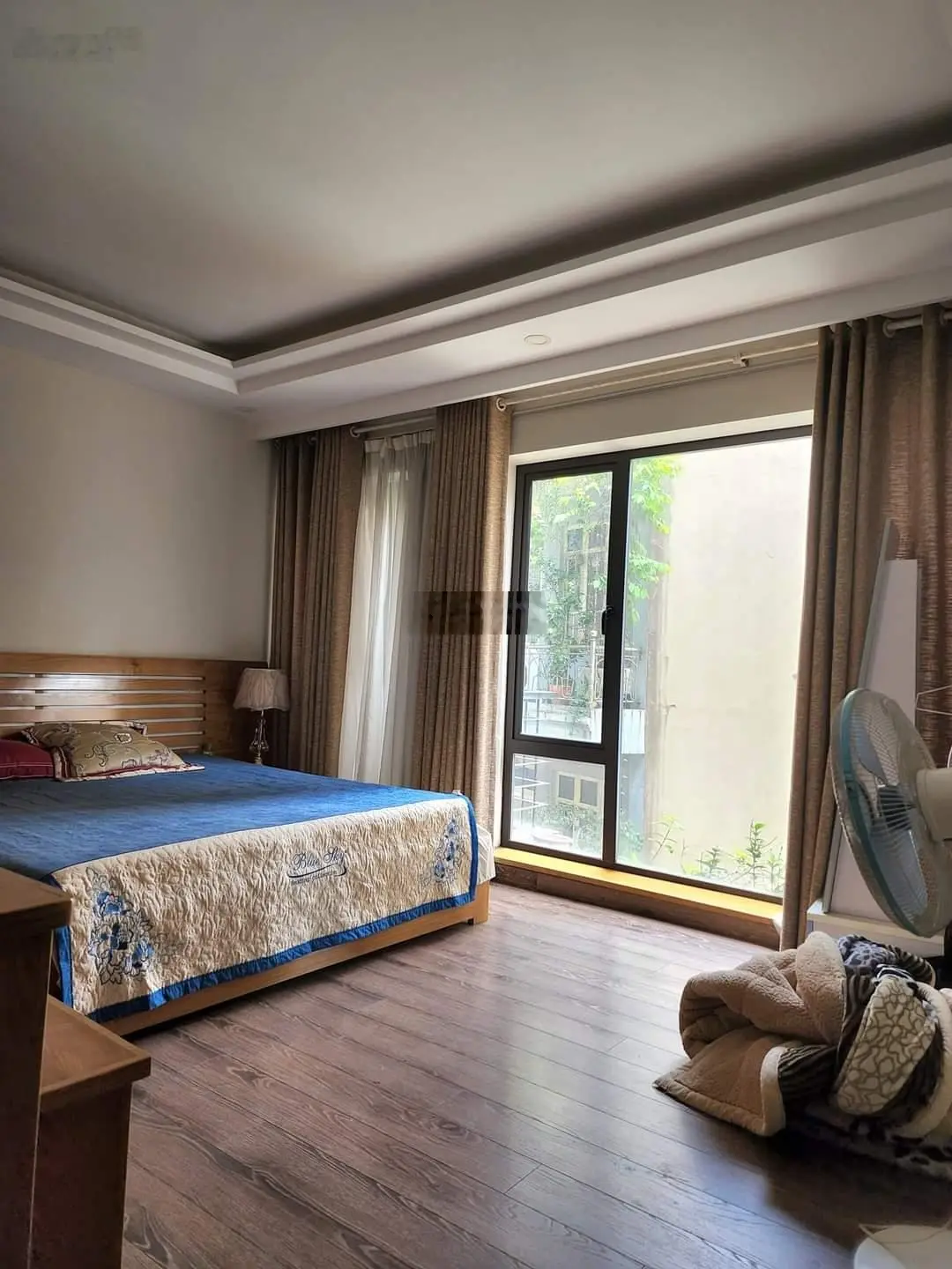 Bán nhà Võng Thị Trích Sài Tây Hồ 60m2, kinh doanh tấp nập 8 ngủ, siêu hiếm, 14 tỷ, oto tránh