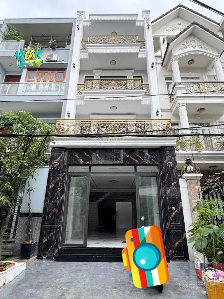 Mặt tiền kinh doanh có vỉa hè 10 mét