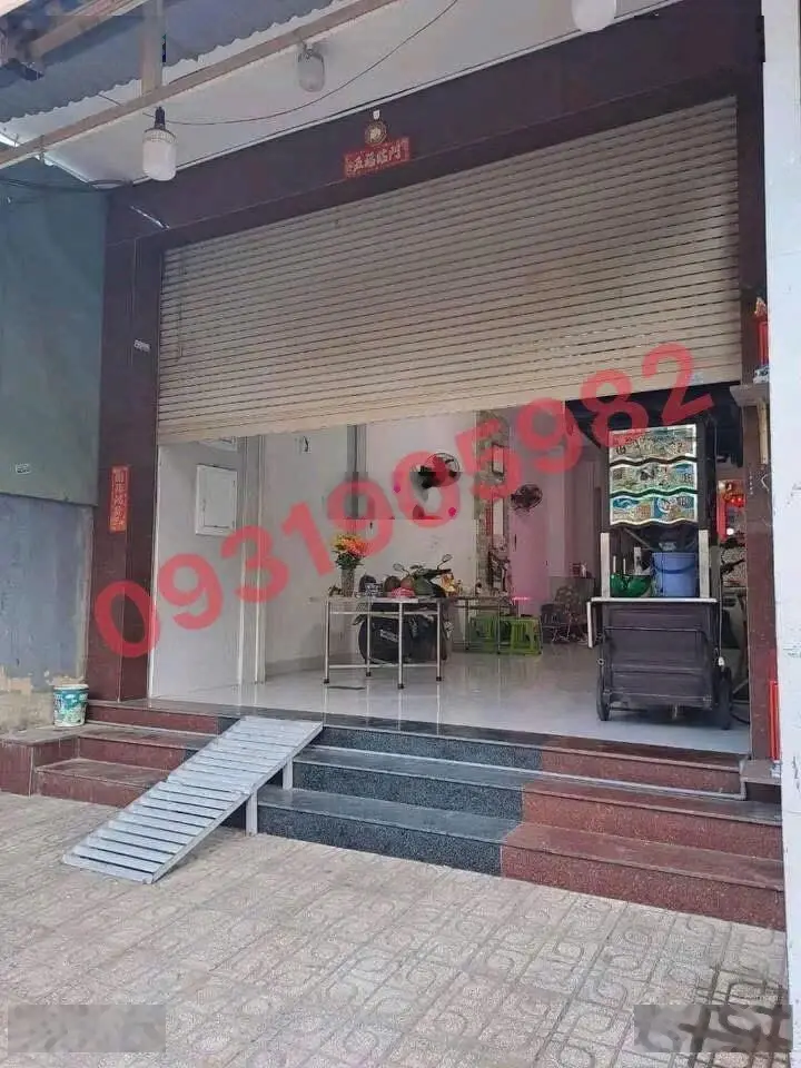 Bán nhà mặt tiền chợ bờ ngựa giá 1tỷ2