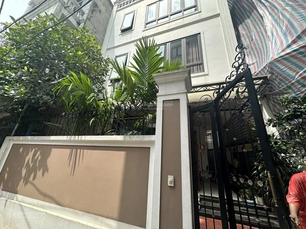 Nhà mới kính koong - gần phố - gần ô tô tránh - giá đầu tư