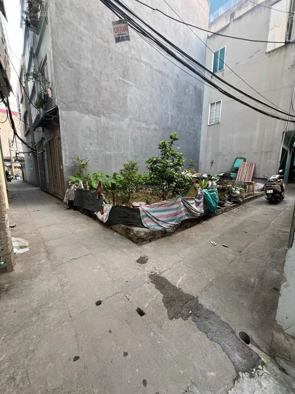 Bán Gấp mảnh đất 49m2. Mt 5m, Lô góc Phú Diễn, Đức Diễn, Giá: hơn 6 tỷ, Lh: 0968 371 ***