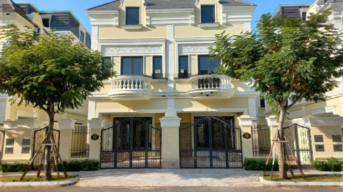 Bán lô biệt thự An Lạc Symphony, dt 132m2, có hầm dt 90m2, gần trường mầm non, hướng ĐN