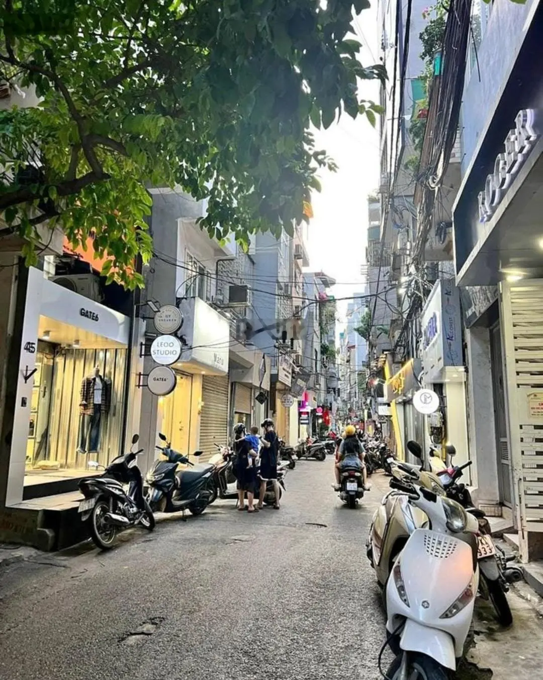 Nhà mặt phố Thượng Đình Thanh Xuân. Dt26m x 3 tầng giá 4.8 tỷ. Kinh doanh đỉnh, ô tô tránh. SĐCC