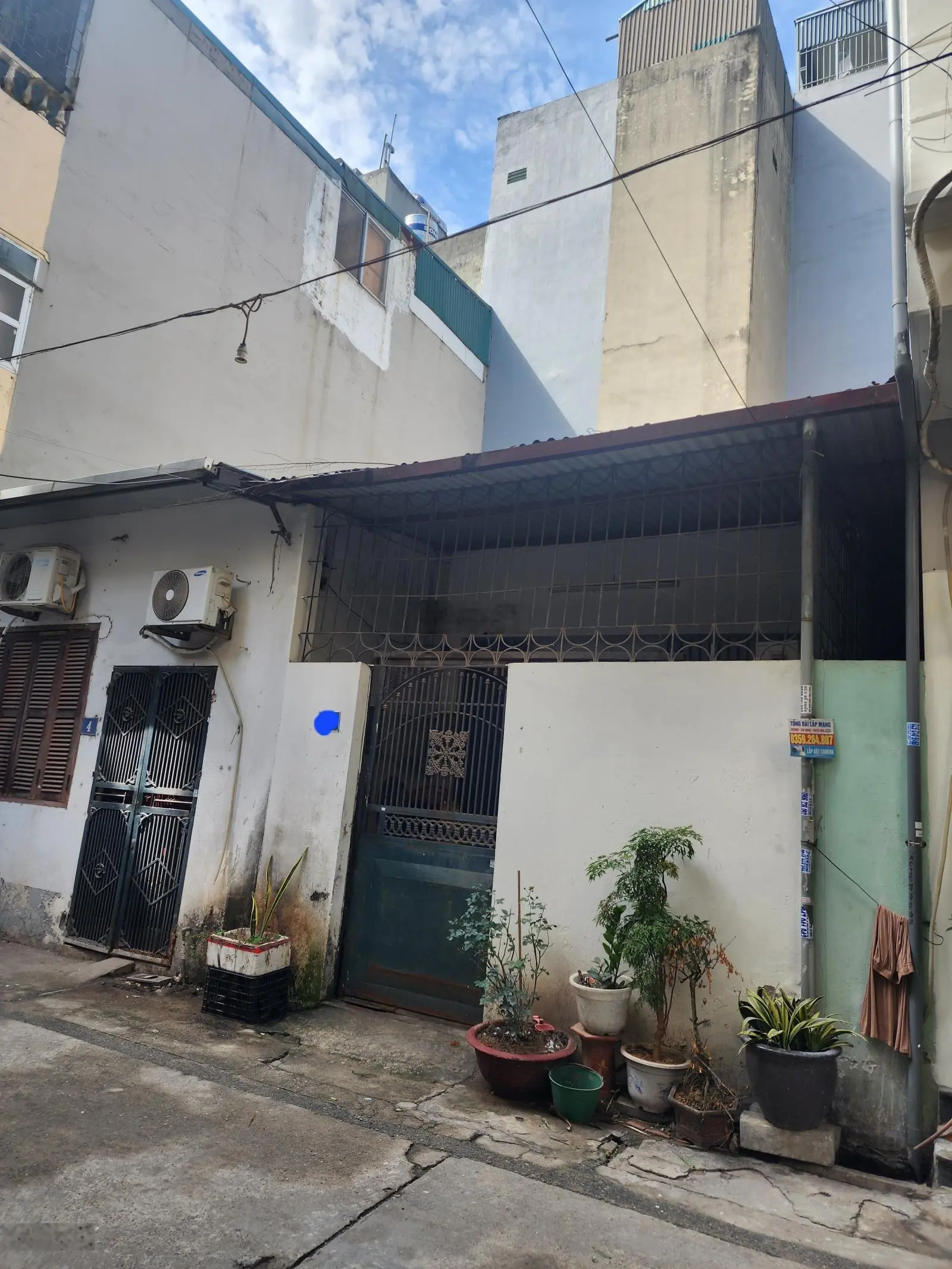 Phân lô lô góc ô tô vào nhà gần kđt mỗ lao.