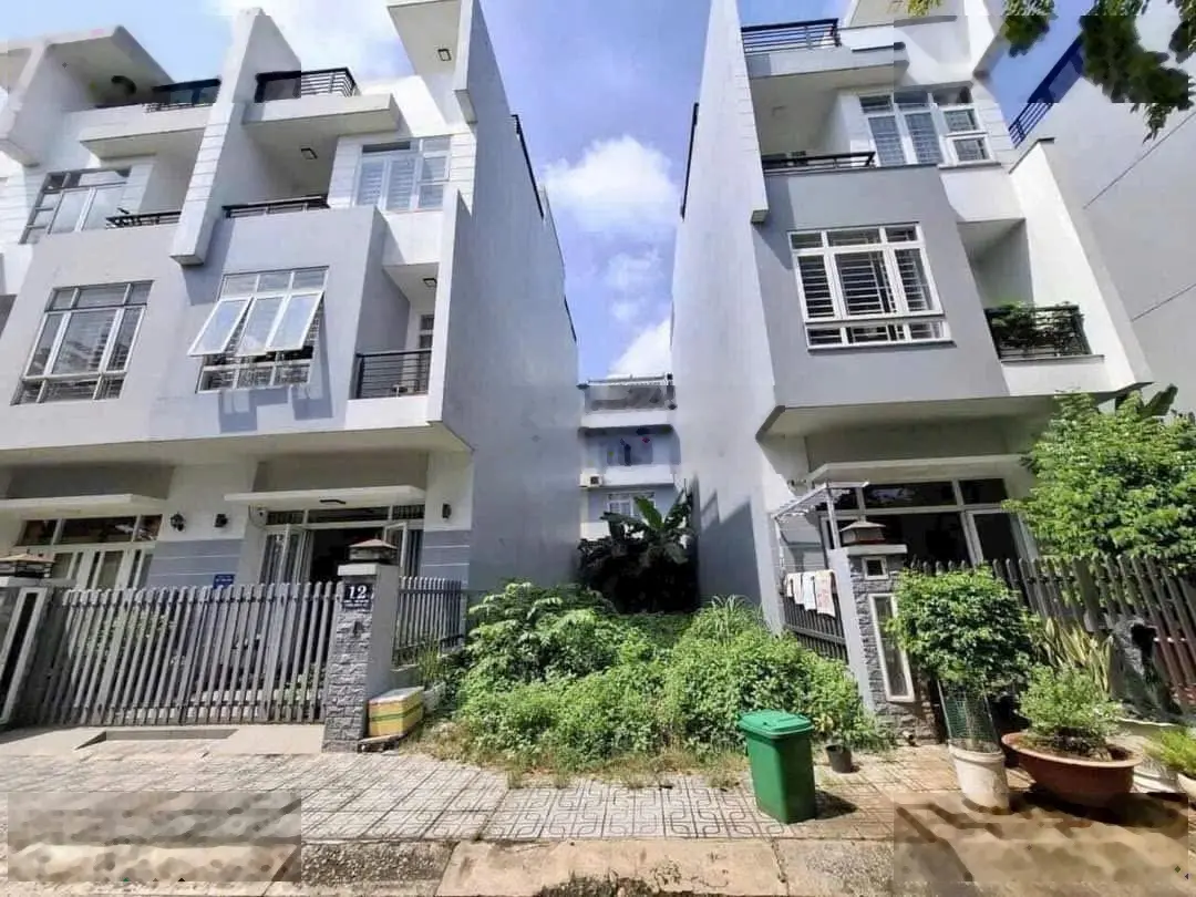 Bán gấp lô đất giá tốt nhất KDC Gia Hoà