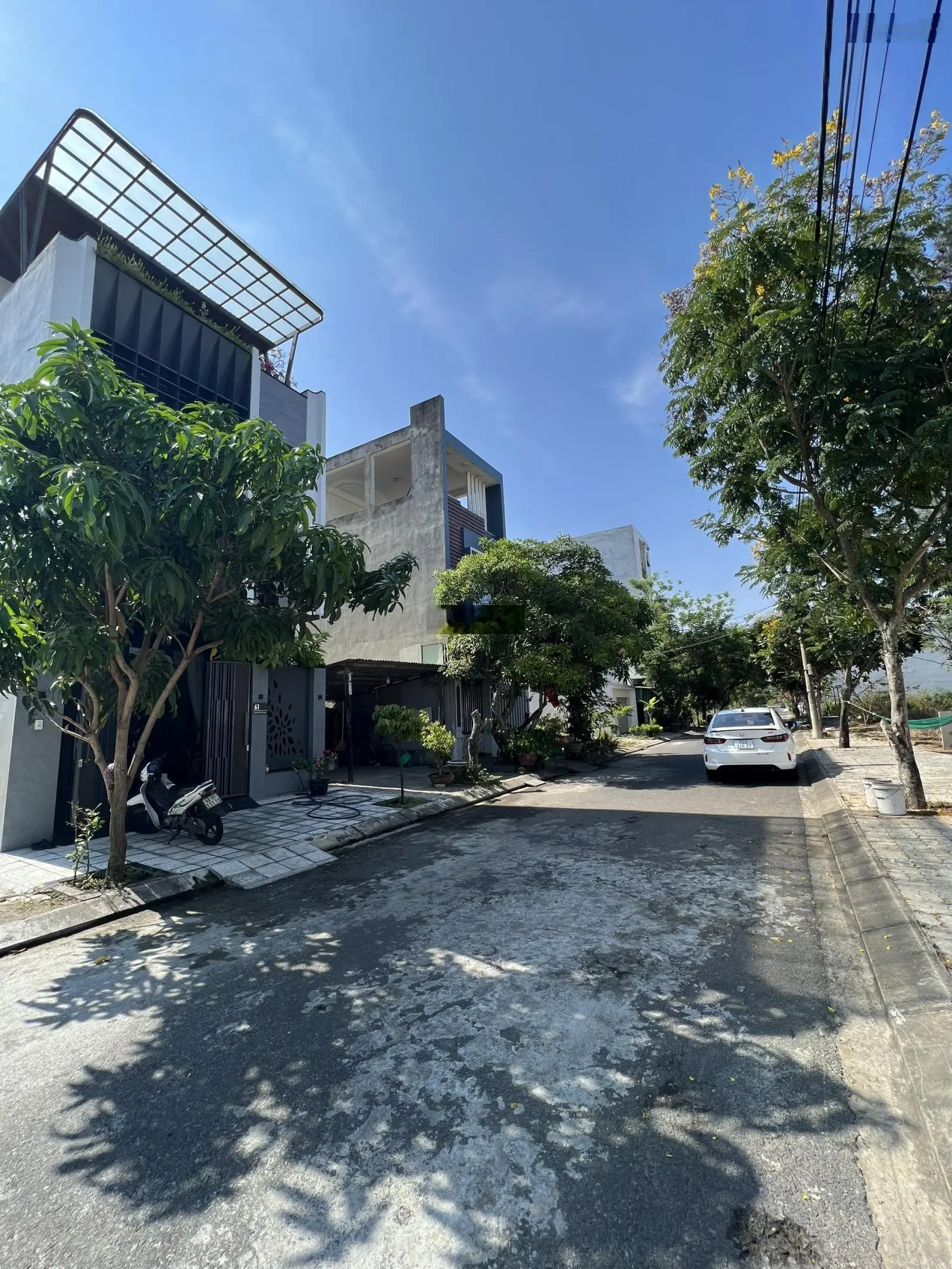 Bán đất mặt tiền Hàm Trung 5, DT 100m2 giá 2.45 tỷ View công viên. LH: 0937 191 ***