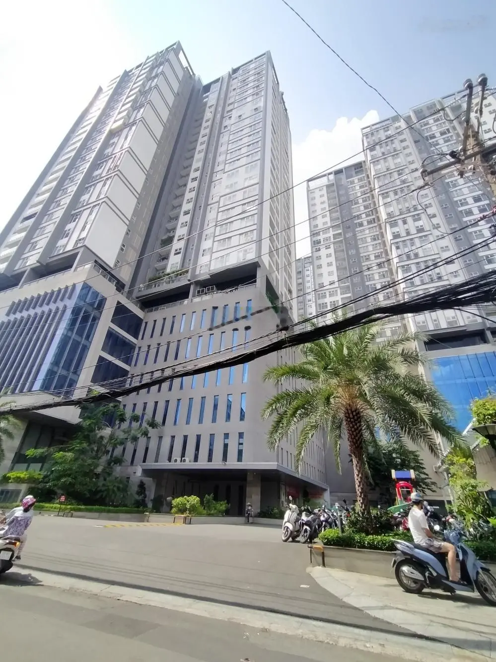 Bán nhà Hẻm VIP 284 Lý Thường Kiệt, phường 14, Quận 10: 192m2(12x16m); 4 Tầng mới đẹp