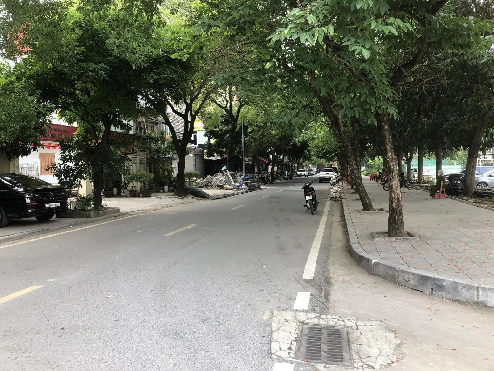 Nhà mới 5 tầng dân xây, 32m, đường trước nhà 12m, thang máy, kđt văn phú, hà đông