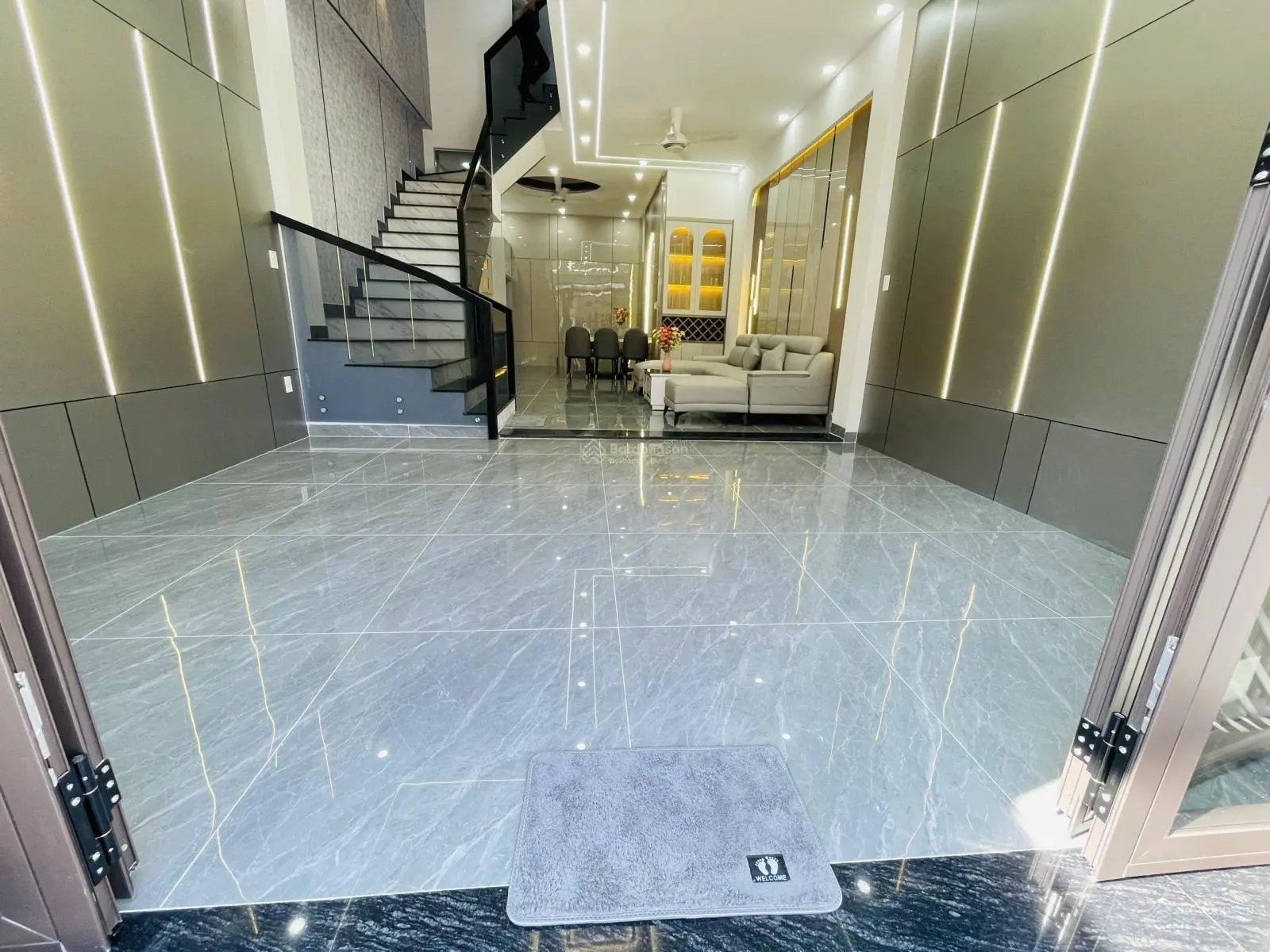 3 tỷ 8 bán nhà 1 trệt 2 lầu gần trường cấp 3 Lý Thái Tổ 300m, P. An Phú, TP. Thuận An