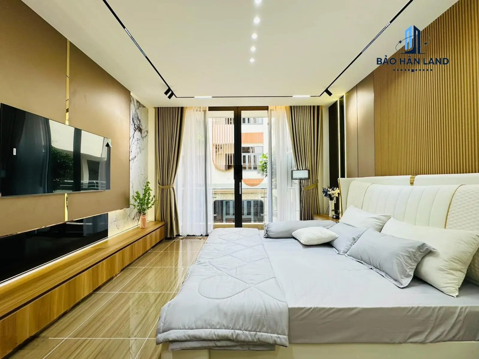 Bán nhà đường 7 mét 67,2m2 Đ. Ký Hoà, P11, Q5, gần ĐH Y Dược. Đang cho thuê 25 triệu/tháng