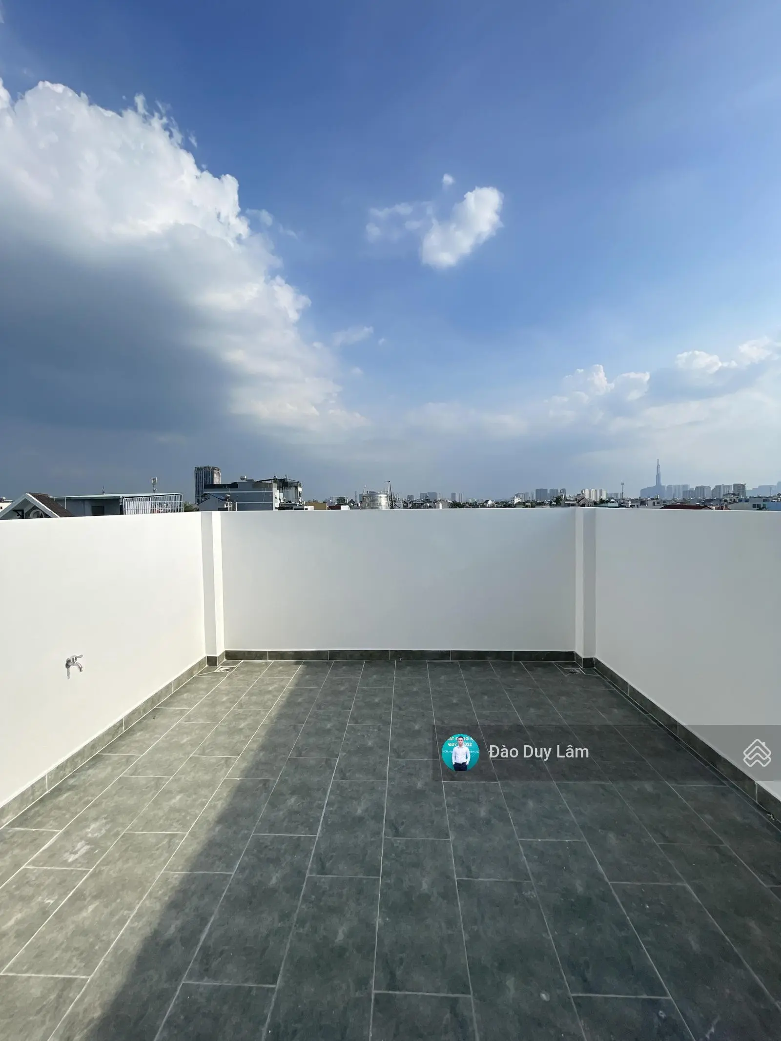 Nhà mới 4 tầng đường ôtô đậu trong nhà, đường thông, thiết kế đẹp - nội thất xịn ngay chợ Hiệp Bình