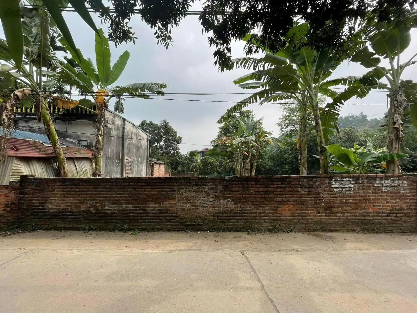 BÁN Diện tích đất: 277m, mặt tiền: 10,5m 0981 769 *** Thuộc: Yên Bình- Thạch Thất - Hà
