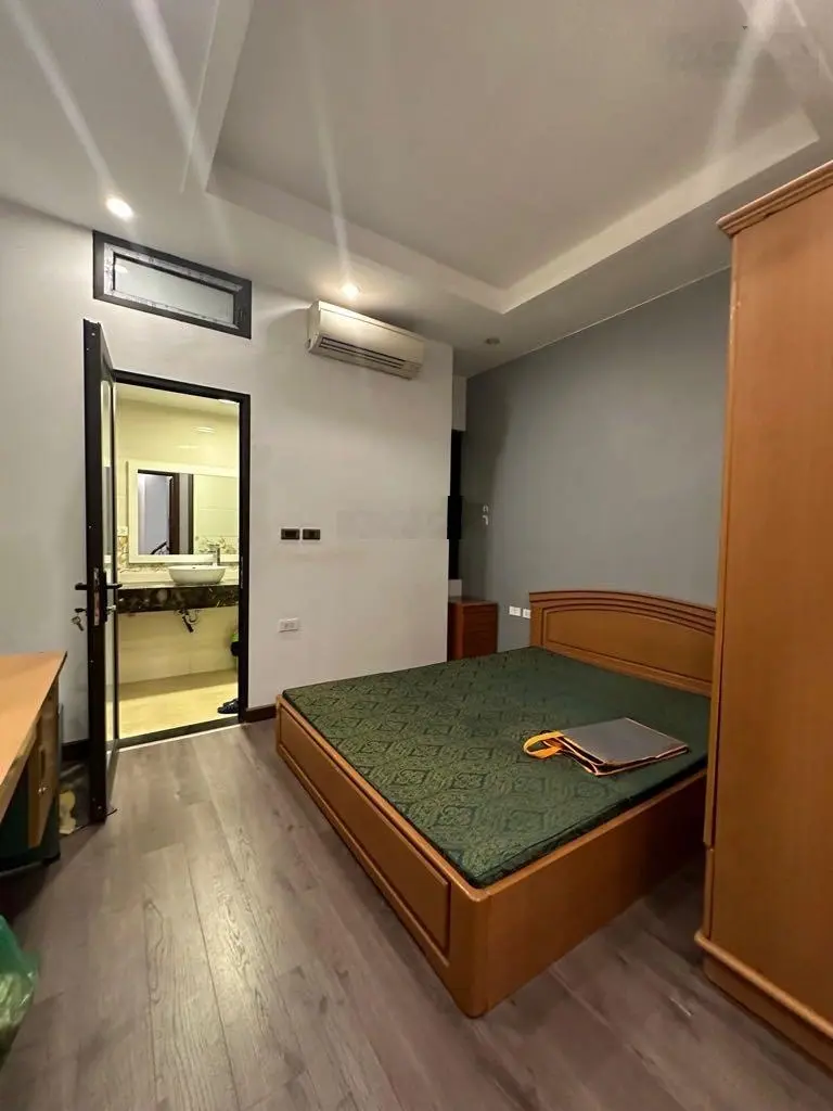 Chính chủ bán nhà phố Tam Trinh, kinh doanh,thang máy, không dính QH, 67m2, 5tầng, giá 16 tỷ có TL
