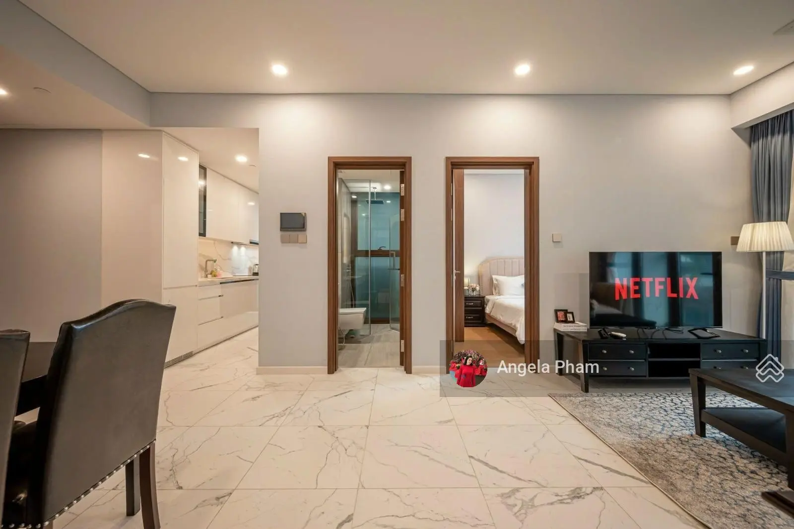 Bán 2 phòng ngủ Galleria - Metropole view đẹp giá tốt 13,5 tỷ