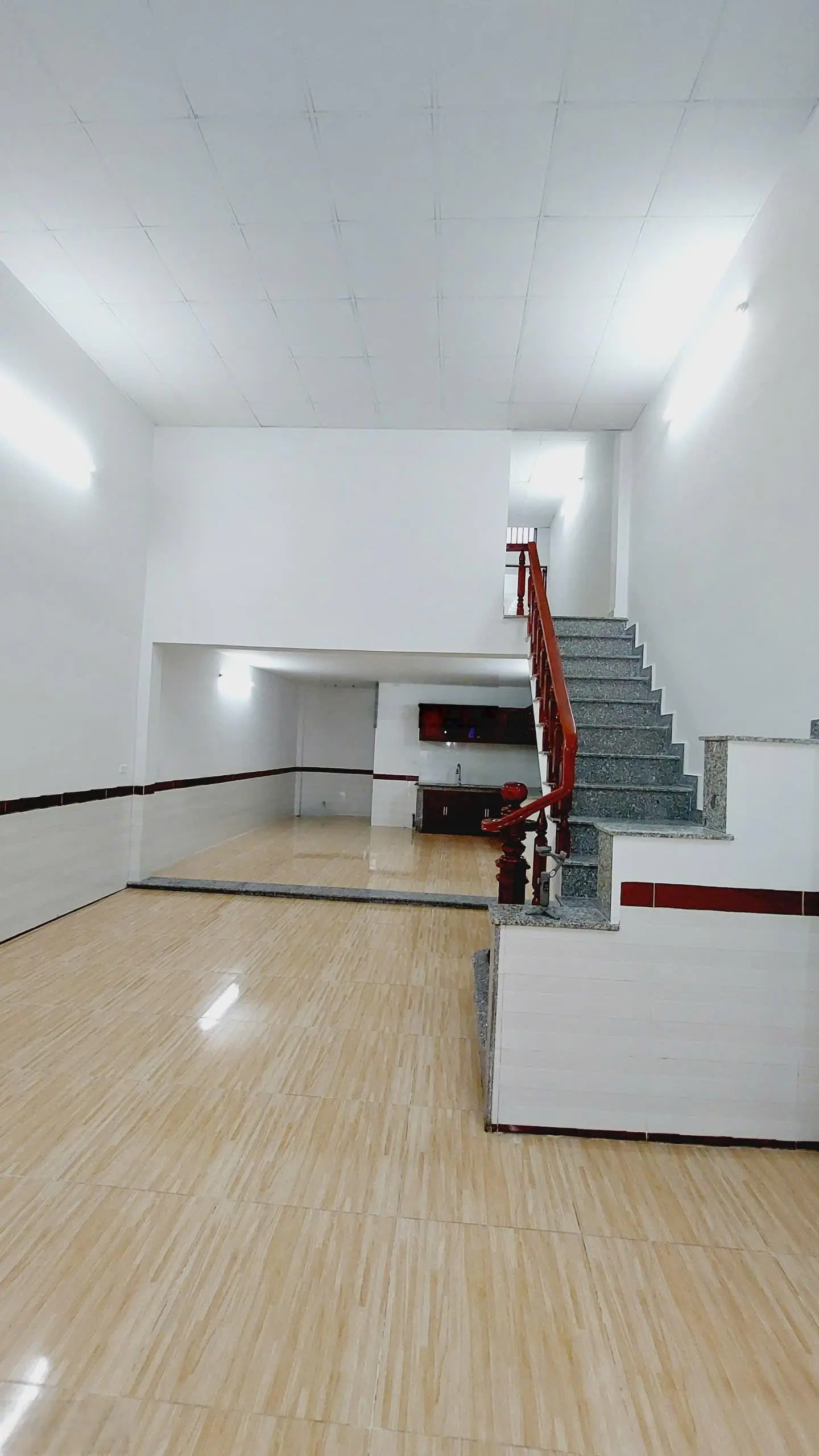Chính chủ gởi bán MT kinhh doanh An Phú - Thuận An. Dân cư đông đúc, kinh doanh đa nghề. DT: 123m2