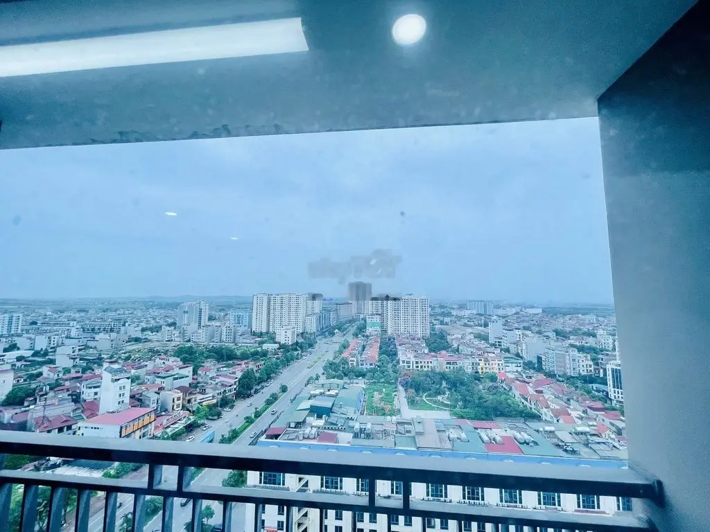 Bán chung cư Hợp Phú, 2PN tầng cao, view thoáng mát, sẵn sổ hồng