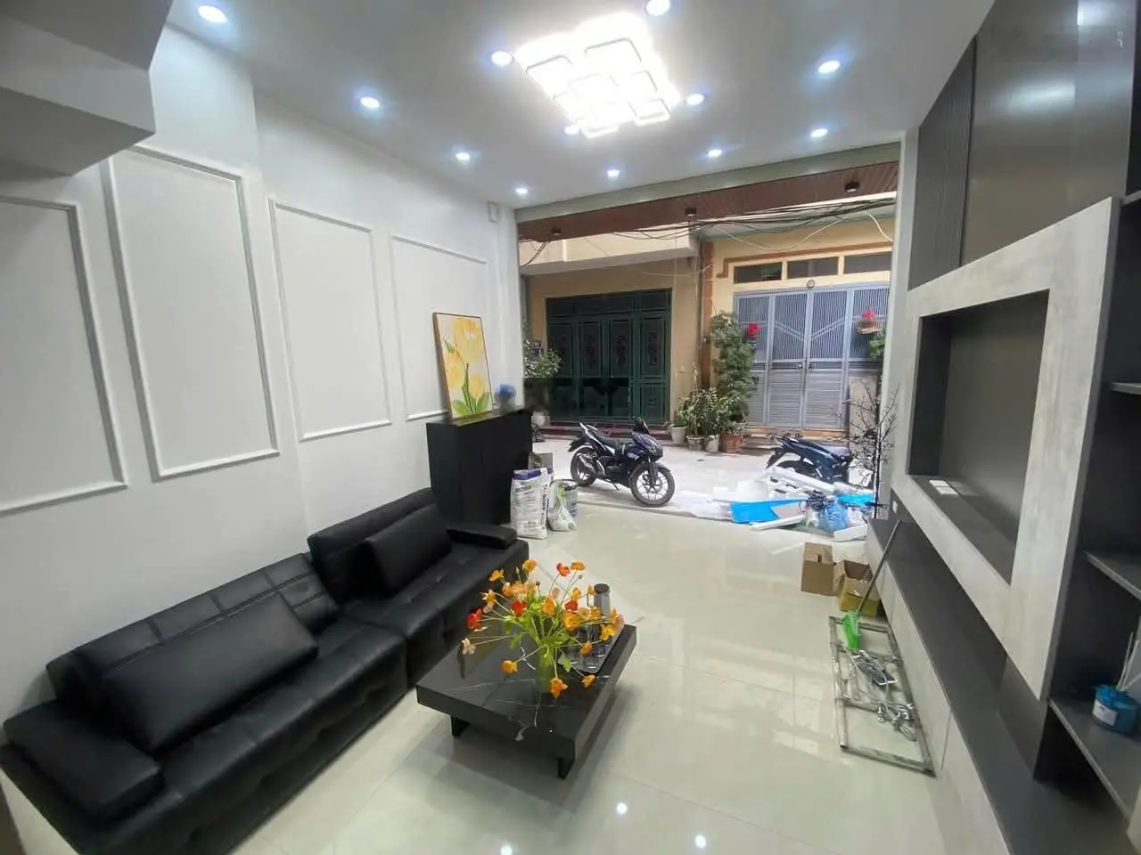 Siêu phẩm Quang Trung, Hà Đông Dt 45m2 x 5T, mt 4.1m thang máy, ô tô vào nhà, full nội thất