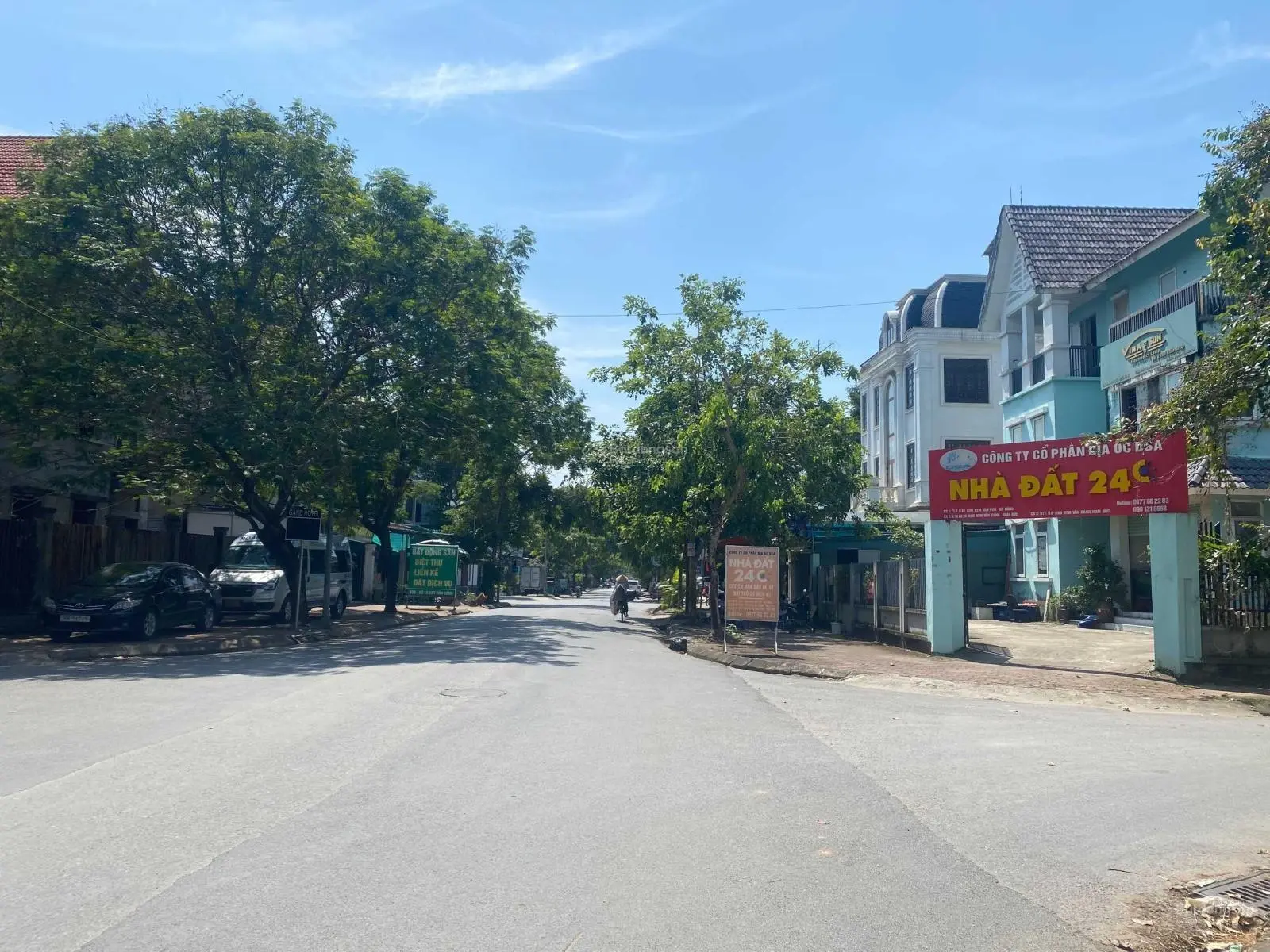 Chính chủ gửi bán liền kề Vân Canh 114m 4 tầng, đường trục chính, mặt tiền 5m, giá 20,5 tỷ