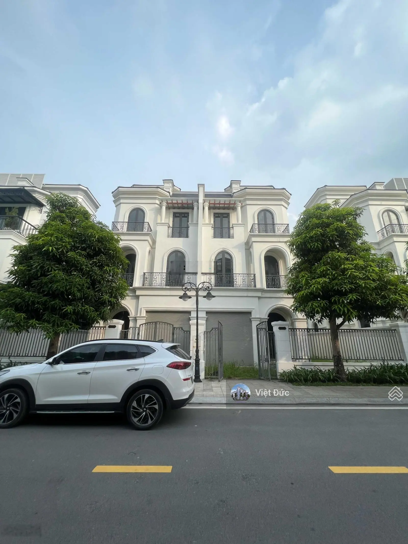 Cần bán gấp biệt thự song lập Ngọc Trai Vinhomes Ocean Park