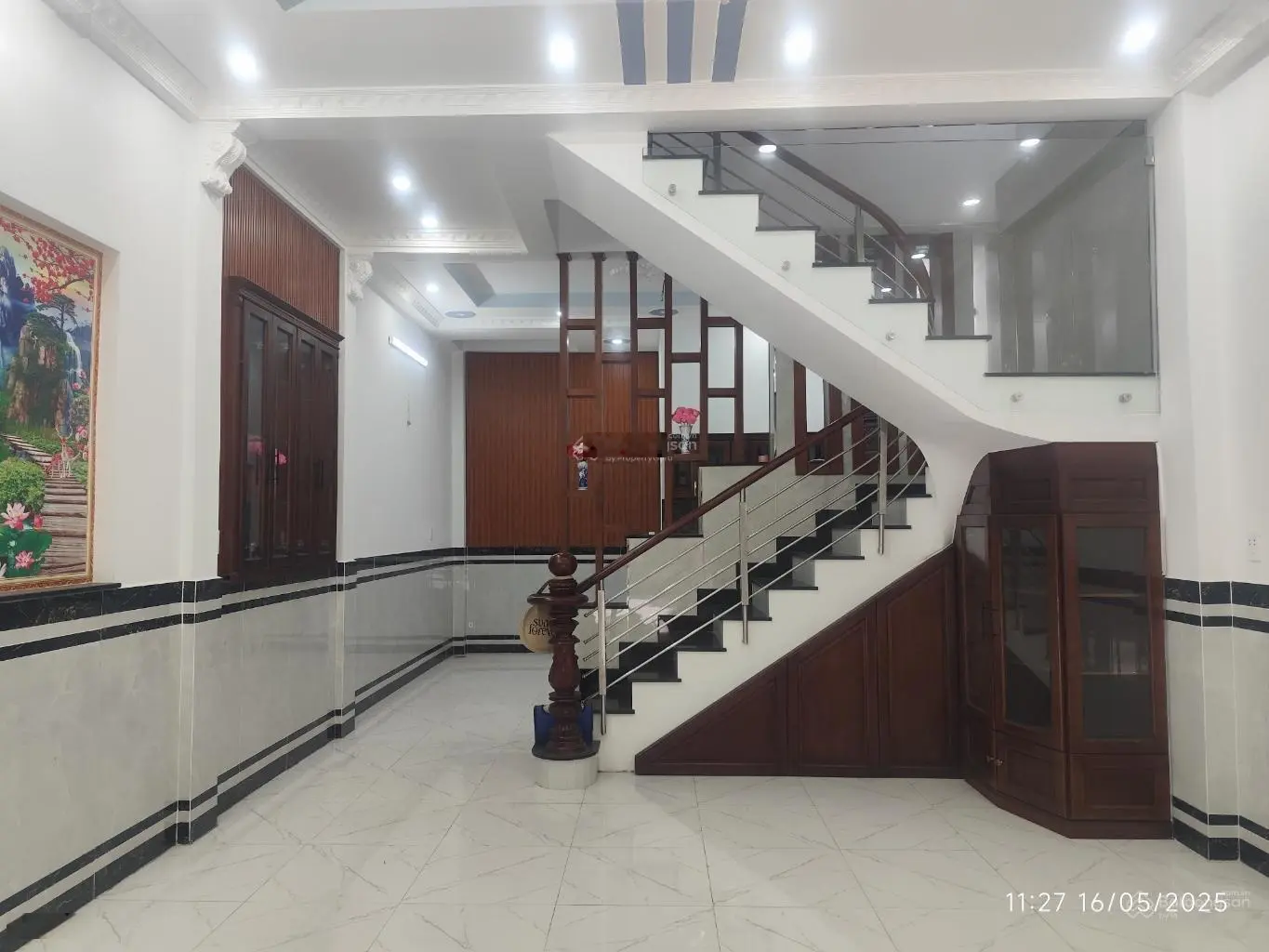Nhà 3 tầng ngang 5m rộng rãi - hẻm xe hơi - 4 phòng ngủ, 4 tolet, phường Hiệp Thành - Quận 12