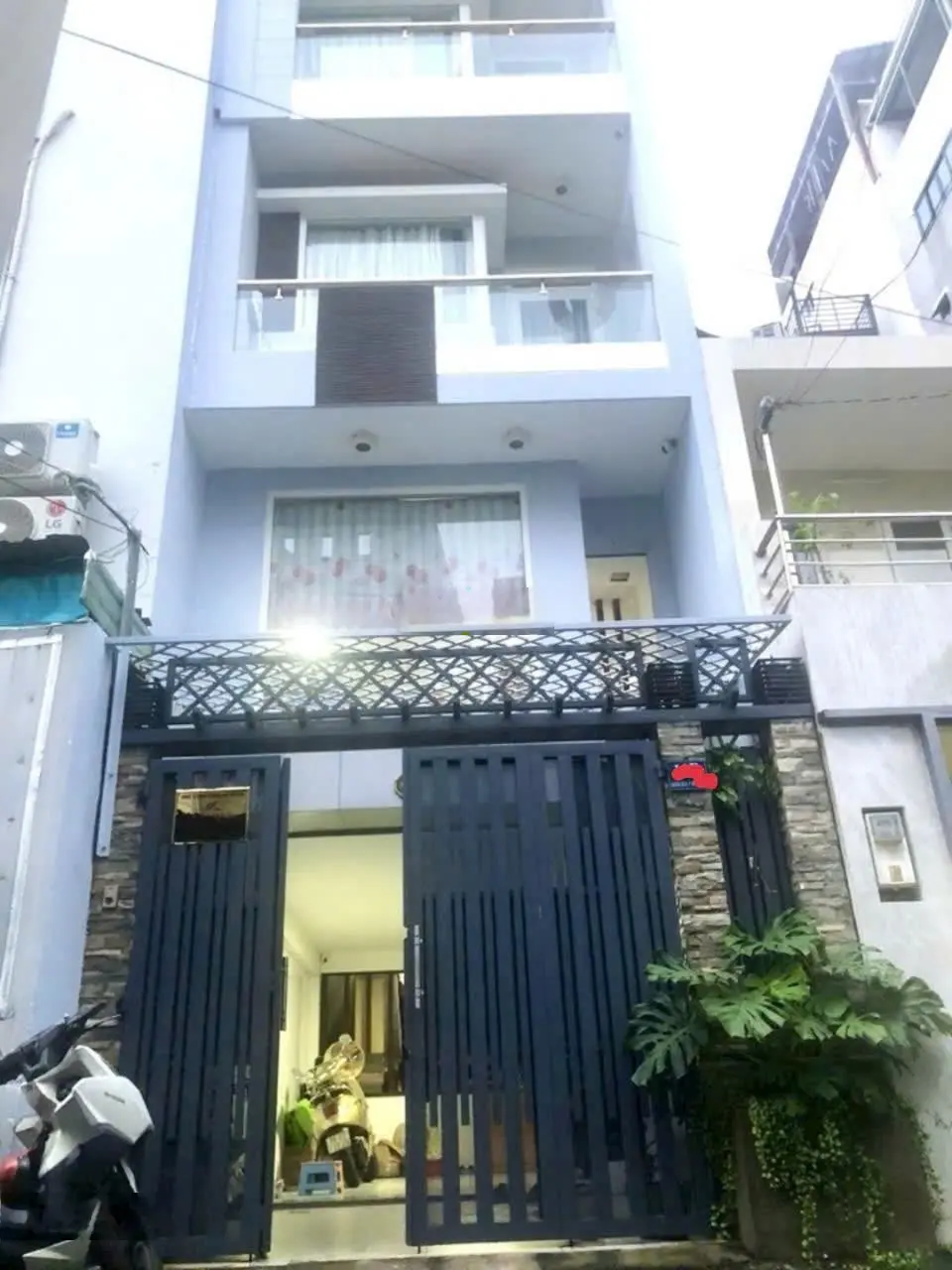 Nhà lô nhì, HXH đường 36 Tân Quy Q7: 1 trệt 3 lầu, ST, 4*17m, 11,99 tỷ, giá chốt: Thương lượng, SHR