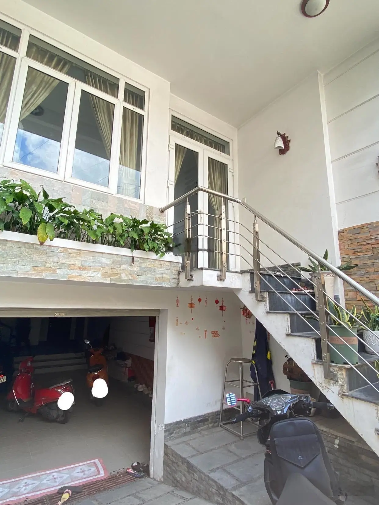 Khu sân bay 4,5 x 20m 1 hầm 5 tầng - ô chờ thang máy (không lộ giới)