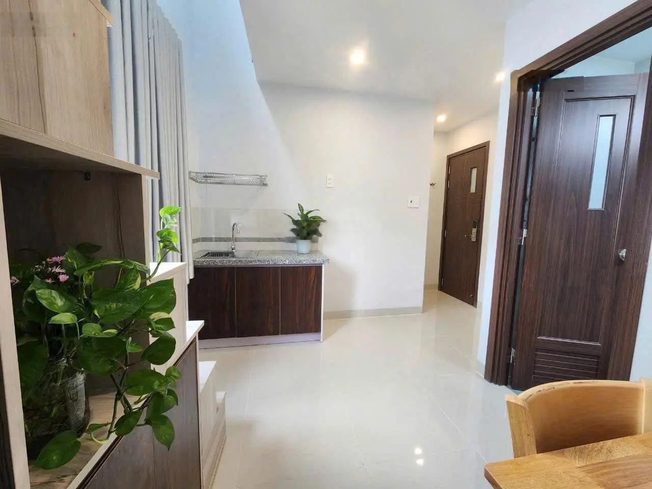 Tòa nhà CHDV cao cấp ngay Lê Đại Hành thu nhập 75 triệu/tháng
