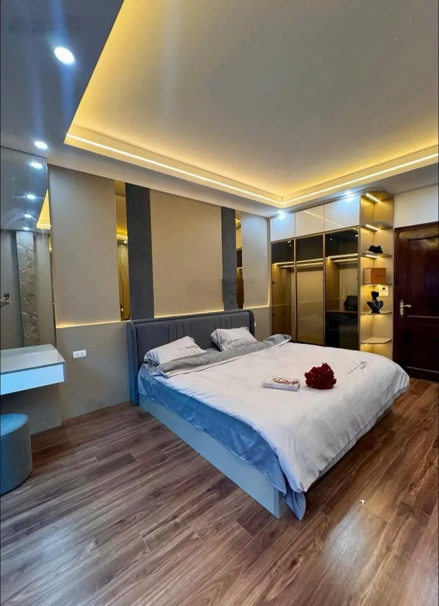 Siêu phẩm! Nhà mới koong - Xuân La - Tây Hồ - tặng full nội thất - 32m2 * 5 tầng - MT 4.3m - 7.8 tỷ