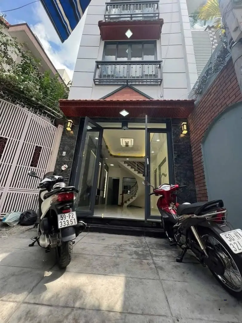 Bán nhà mới xây đẹp lung linh đường Nguyễn biểu P2 Q5. Hẻm thẳng cách đường 30m (4x14m) 8.9 tỷ