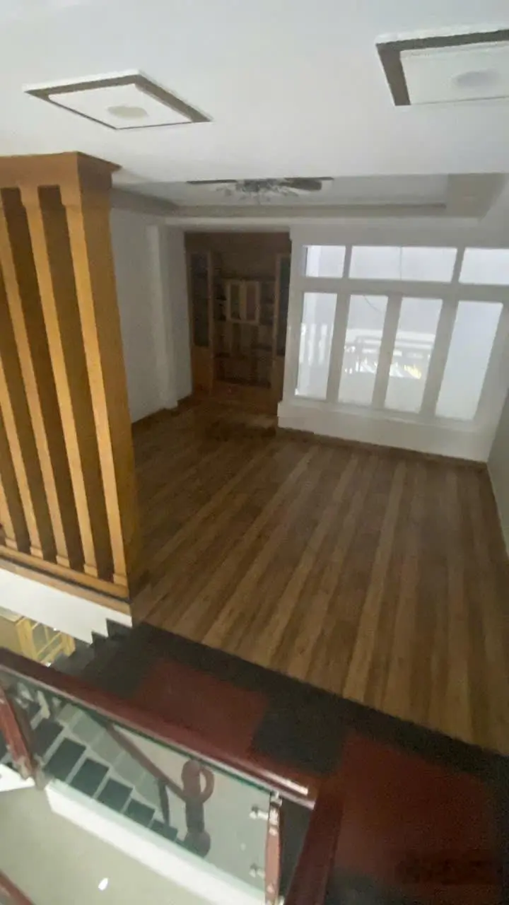BÁN NHÀ QUẬN TÂN BÌNH GẤP BÁN GIẢM SÂU 70M2 5 TẦNG HẺM 10M CHỈ NHỈNH 9 TỶ TL.