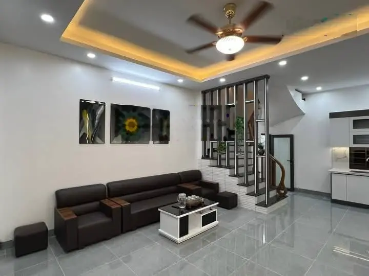 Giá cực tốt! phân lô KV Thái Thịnh, gara ô tô, 2 thoáng, cực gần phố, 50m*6 phòng ngủ chỉ 14,3 tỷ